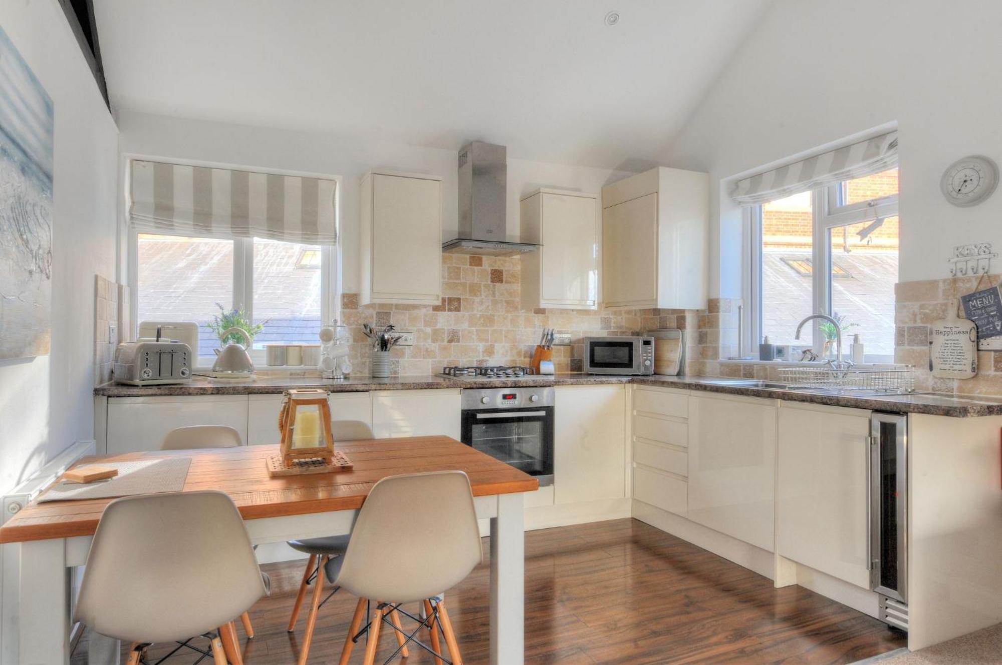 11 The Gables Apartment Lyme Regis
